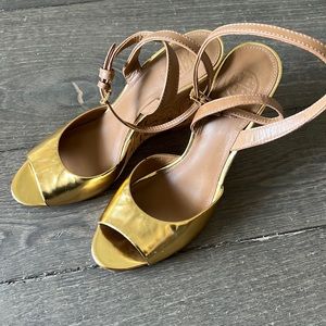 Tory Burch wedges size 9